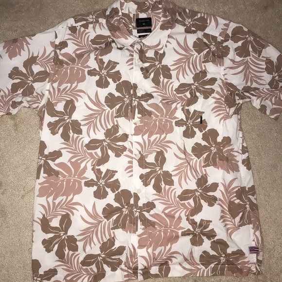 Daddy and mini matching Quicksilver dress shirts - Picture 4 of 5